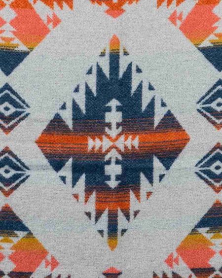 Art. Cheyenne Wool-Blend Blanket with fringes
