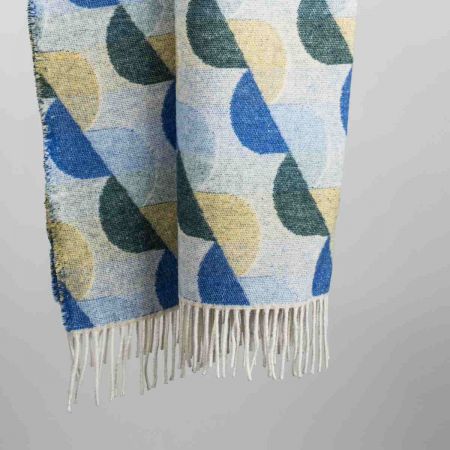 Art. Waves Wool-Blend Blanket with fringes