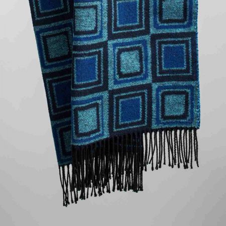 Art. Square Wool-Blend Blanket with fringes