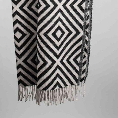 Art. Lennon Wool-Blend Blanket with fringes
