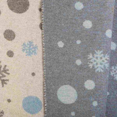 Art. Snowflake Wool-Blend Blanket with fringes
