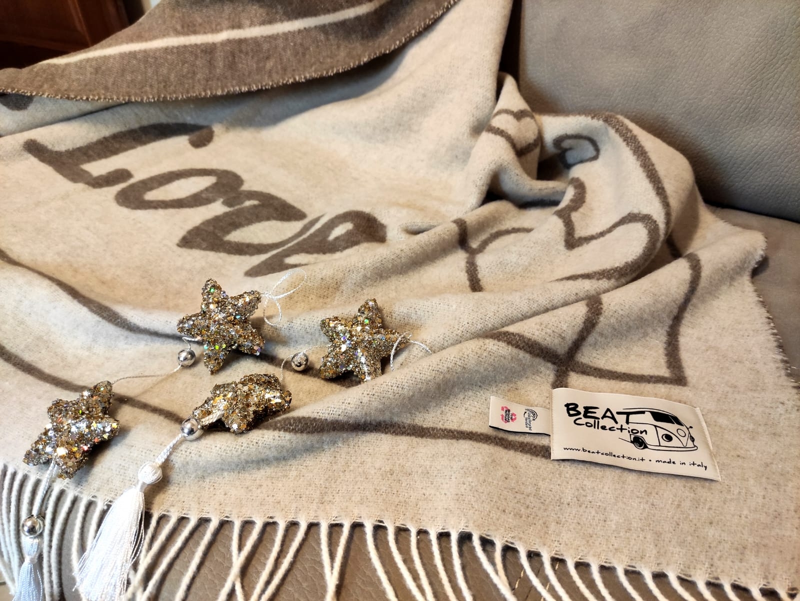 coperte con scritte